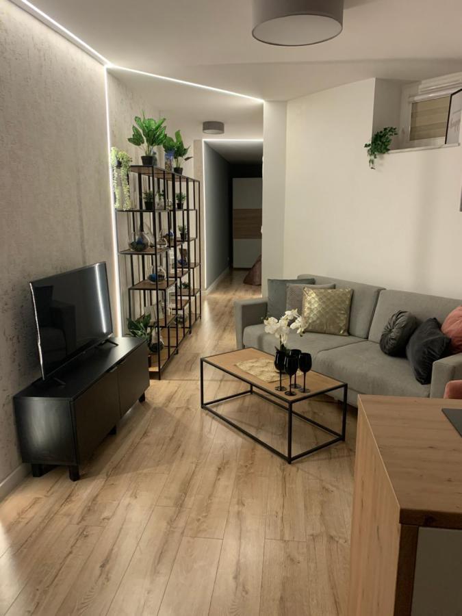Moderno Apartament Красков Екстериор снимка