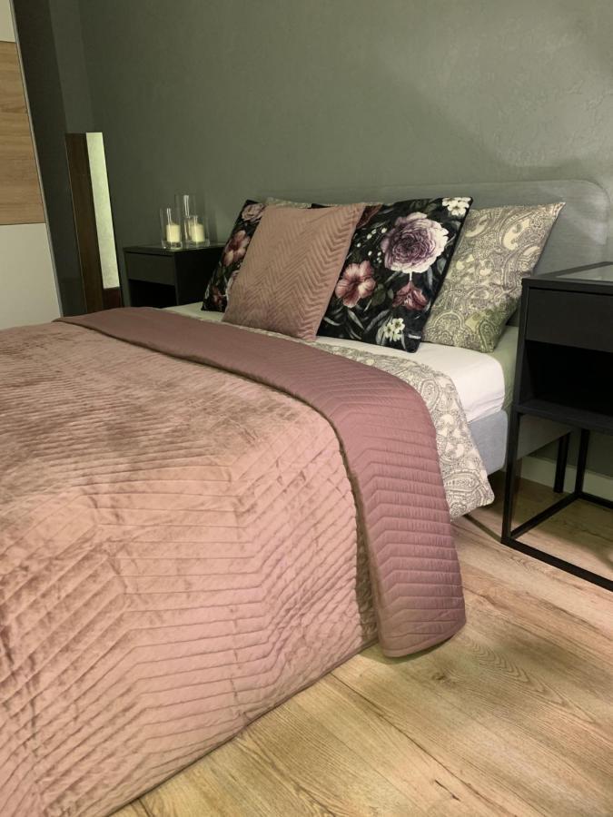 Moderno Apartament Красков Екстериор снимка