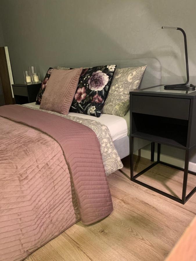 Moderno Apartament Красков Екстериор снимка