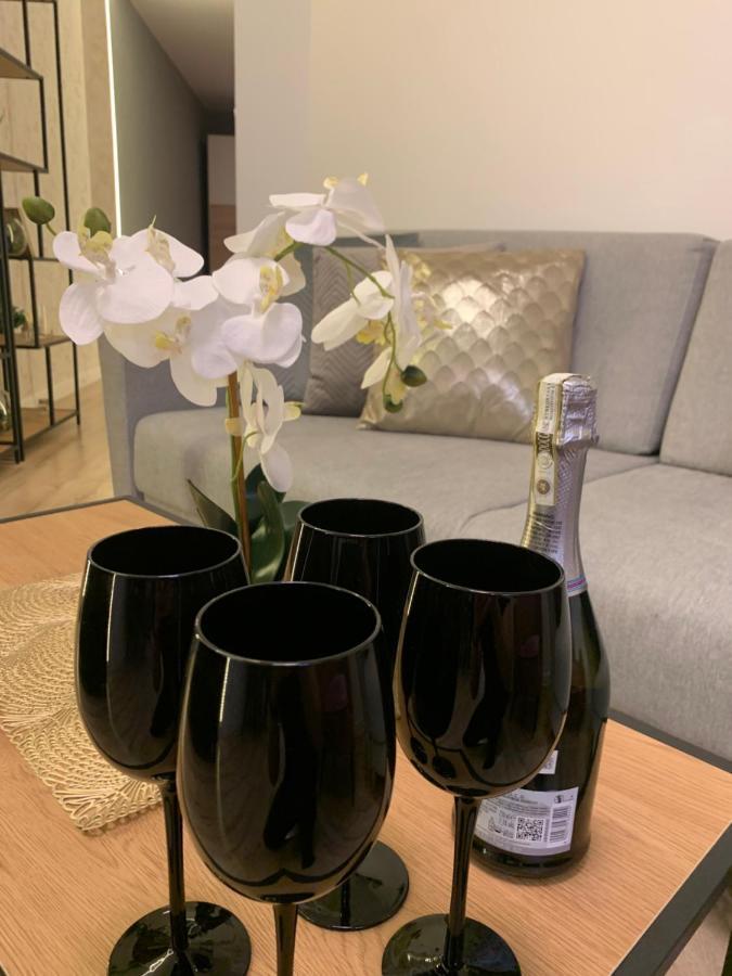Moderno Apartament Красков Екстериор снимка