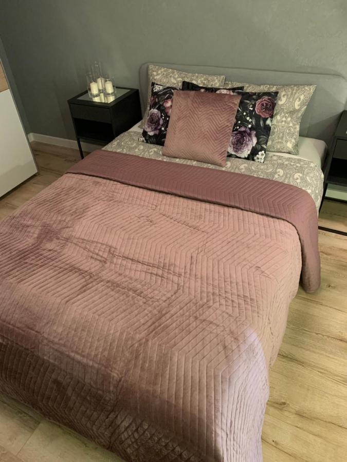 Moderno Apartament Красков Екстериор снимка