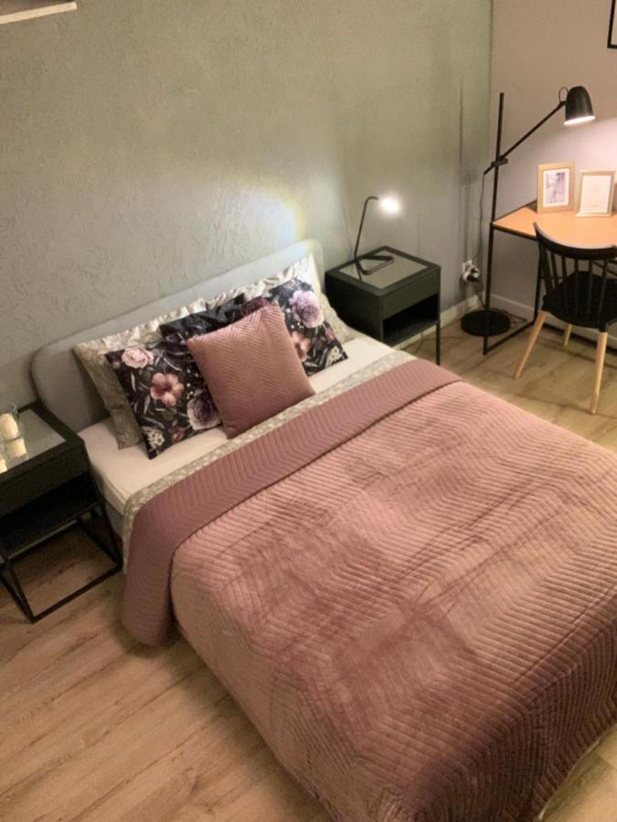 Moderno Apartament Красков Екстериор снимка