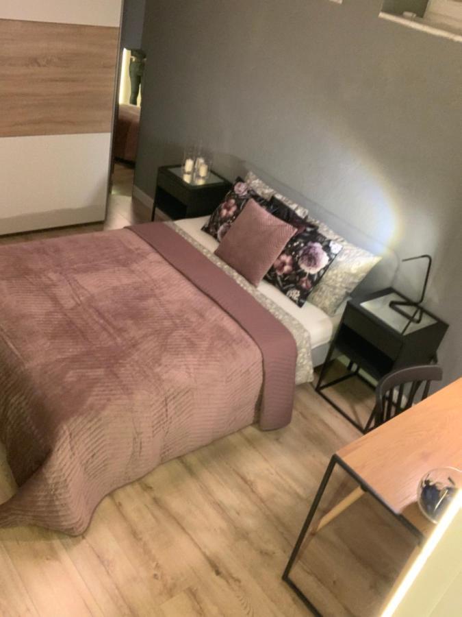 Moderno Apartament Красков Екстериор снимка