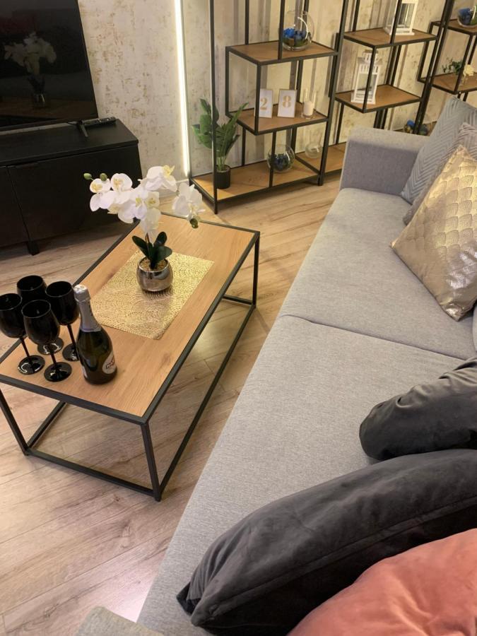 Moderno Apartament Красков Екстериор снимка