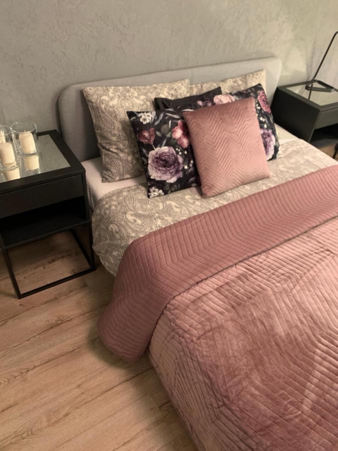 Moderno Apartament Красков Екстериор снимка
