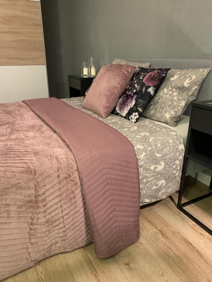 Moderno Apartament Красков Екстериор снимка