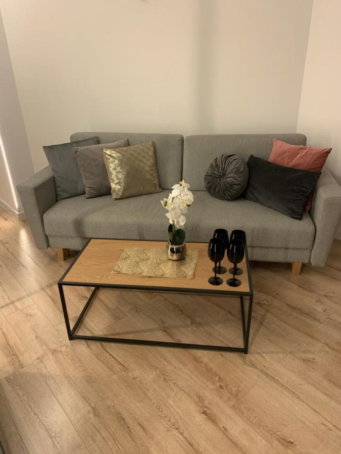Moderno Apartament Красков Екстериор снимка