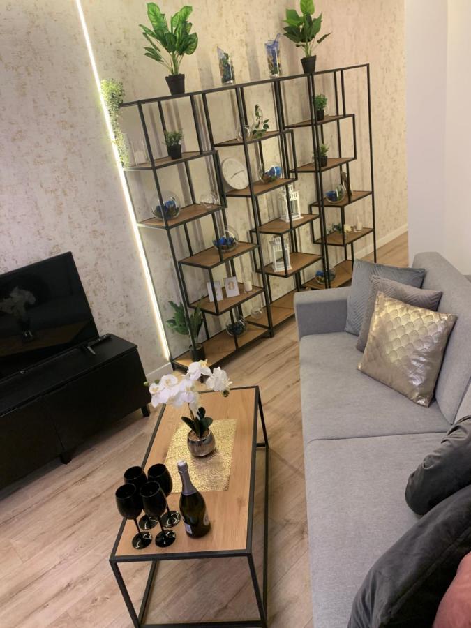 Moderno Apartament Красков Екстериор снимка